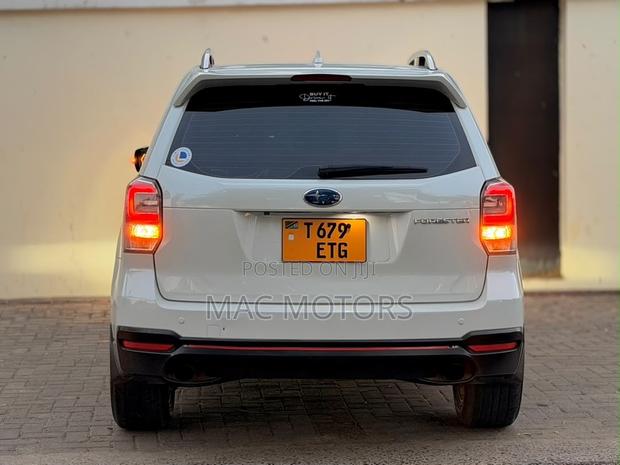 Subaru Forester 2016 White