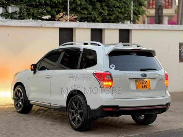 Subaru Forester 2016 White