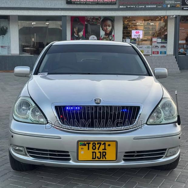 Toyota Brevis 2004 Silver