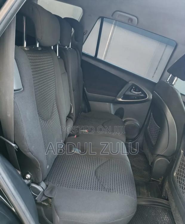 Toyota Vanguard 2010 Black