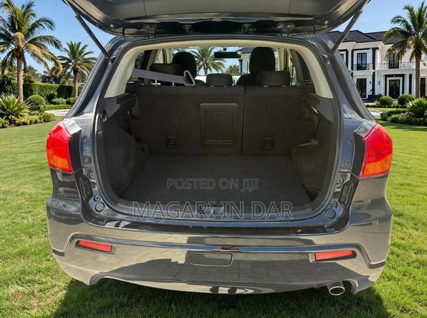Mitsubishi RVR 2.0 2012 Black
