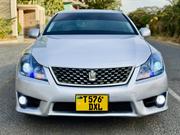 Toyota Crown 2010 Silver for sale