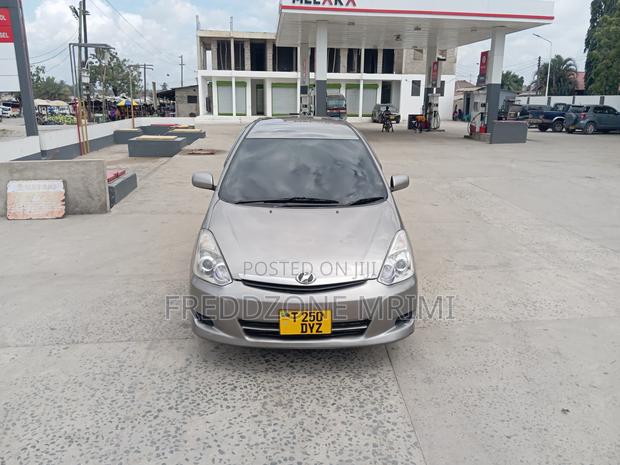 Toyota Wish 2007 Gray