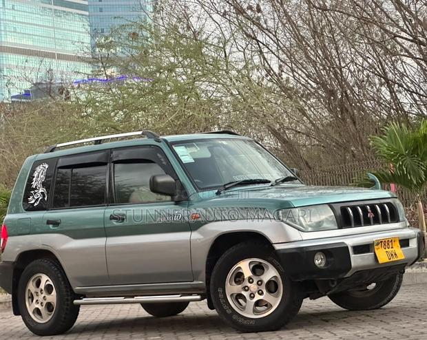 Mitsubishi Pajero 2007 Green