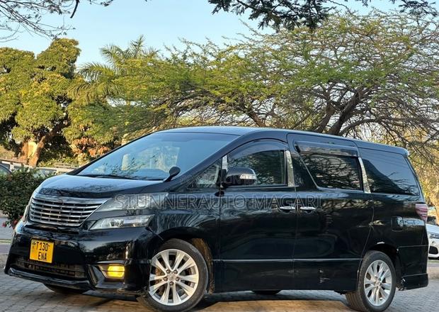 Toyota Vellfire 2010 Black