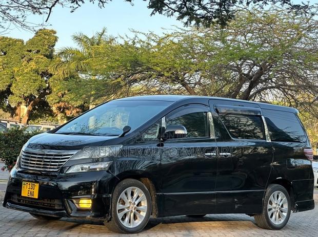Toyota Vellfire 2010 Black