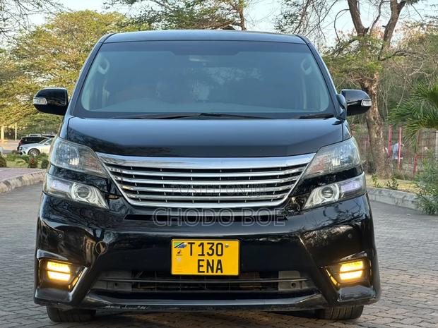 Toyota Vellfire 2010 Black