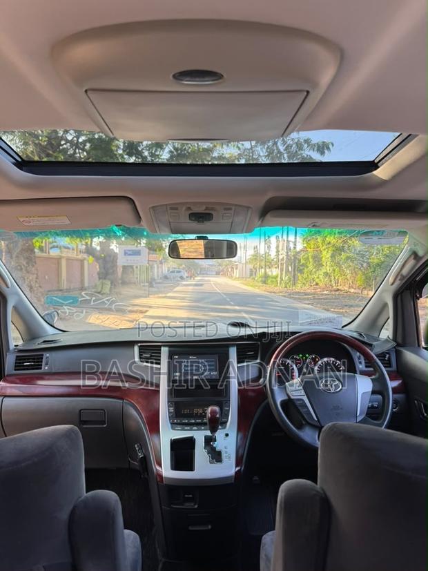 Toyota Vellfire V 2.4 FWD 7-Seater 2008 Black