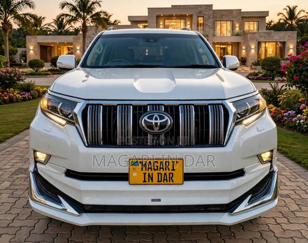 Toyota Land Cruiser Prado 2022 White