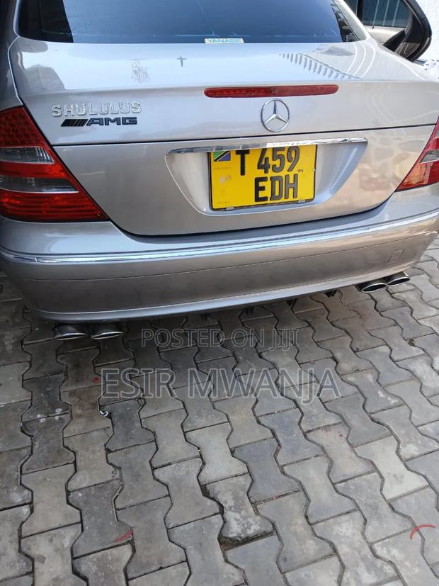 Mercedes-Benz E320 2006 Silver