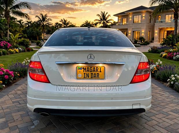 Mercedes-Benz C-Class 2008 White