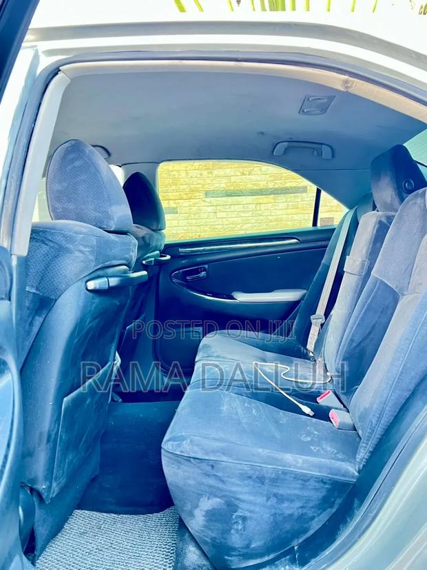 Toyota Crown 2004 Silver