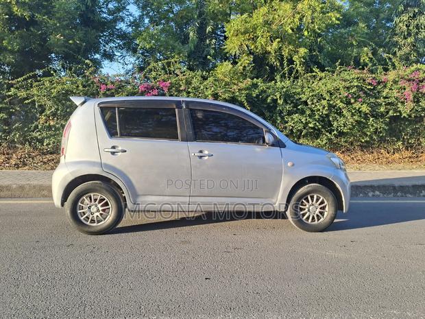 Toyota Passo 1.0 AWD 2005 Silver