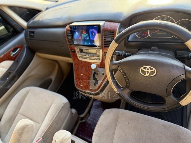 Toyota Alphard 2.4 Hybrid AWD 2005 White