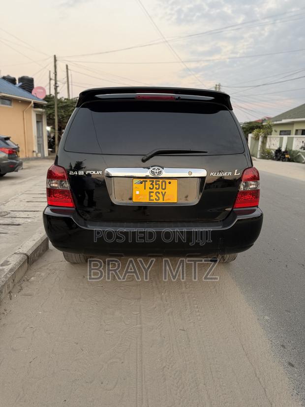 Toyota Kluger 2005 Black