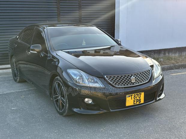 Toyota Crown 2008 Black