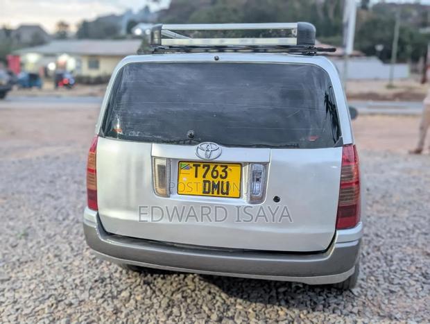 Toyota Probox 2004 Silver