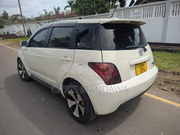 Toyota IST 2005 White