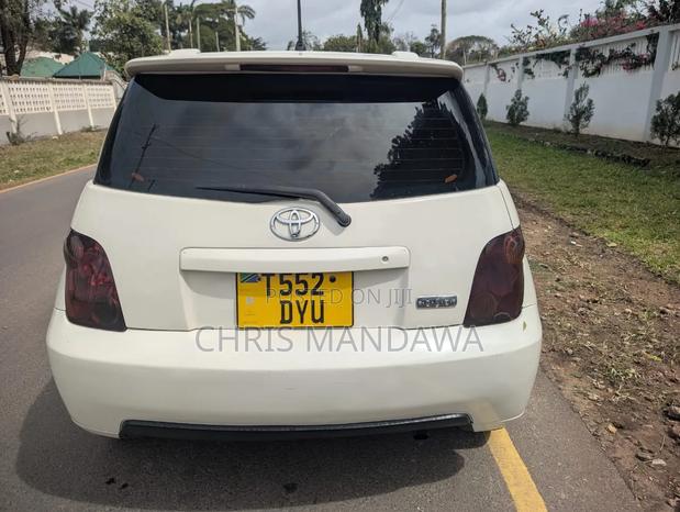 Toyota IST 2005 White