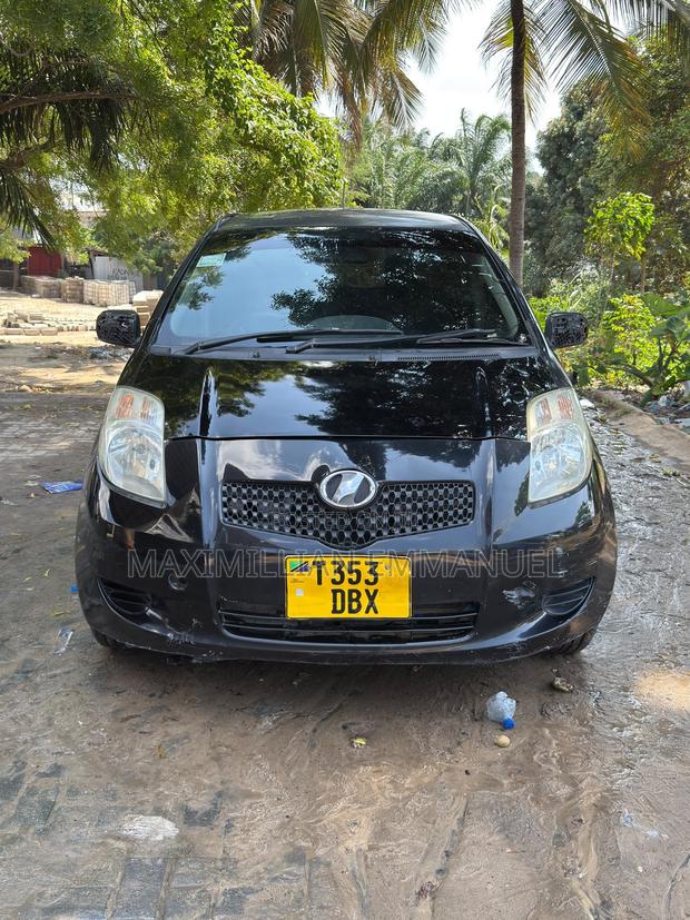 Toyota IST 2005 Blue