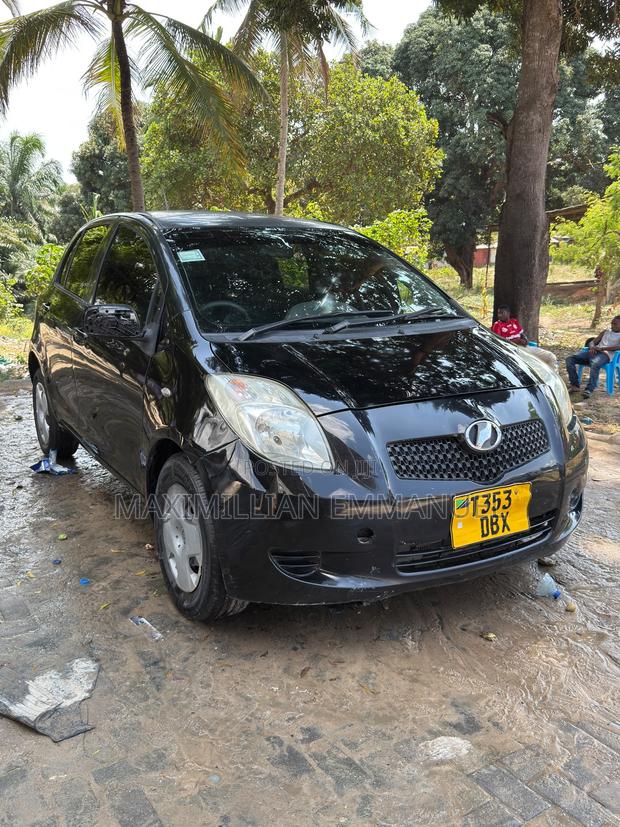 Toyota IST 2005 Blue