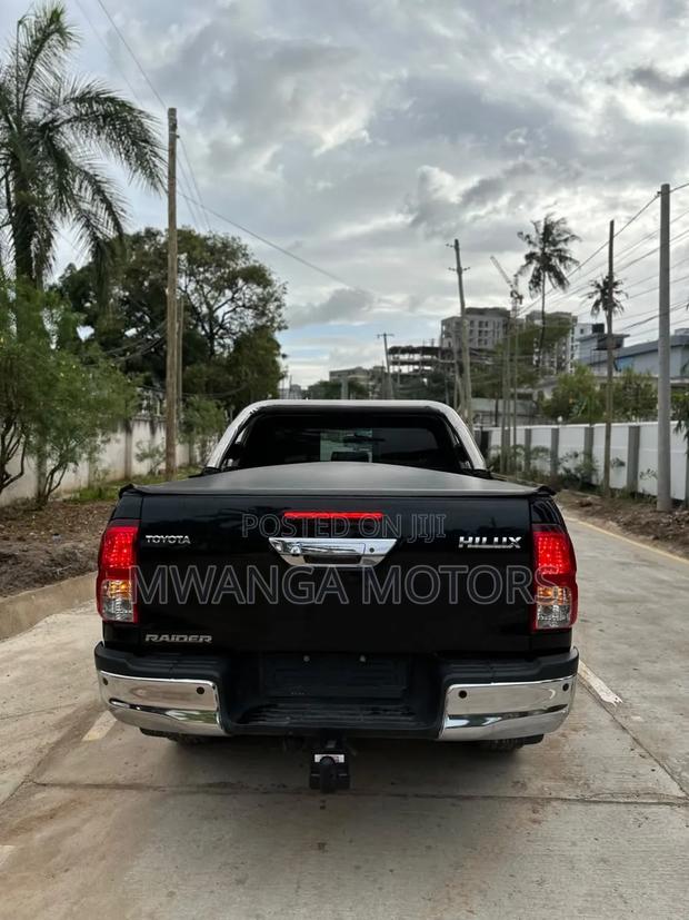 Toyota Hilux Revo Double Cab Deisel 2.8 AWD 2021 Black