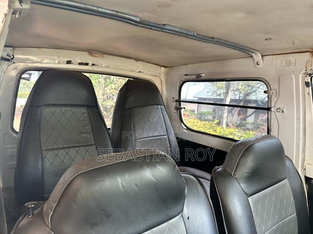 Suzuki Samurai 1989 White