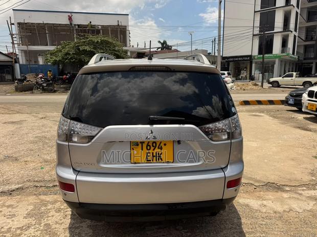 Mitsubishi Outlander 2007 Silver