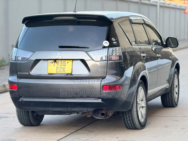 Mitsubishi Outlander 2006 Gray