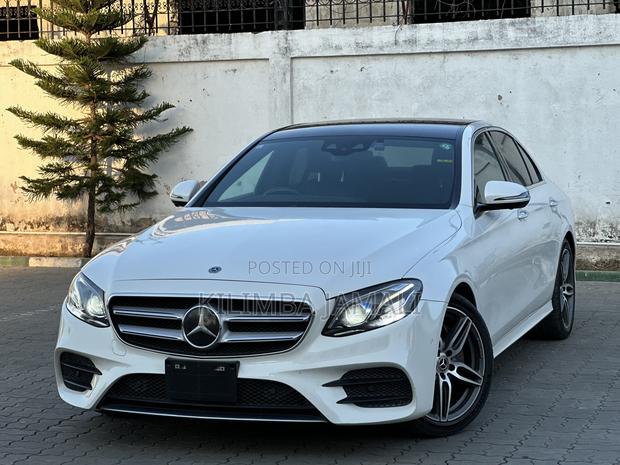 Mercedes-Benz E220 2017 White