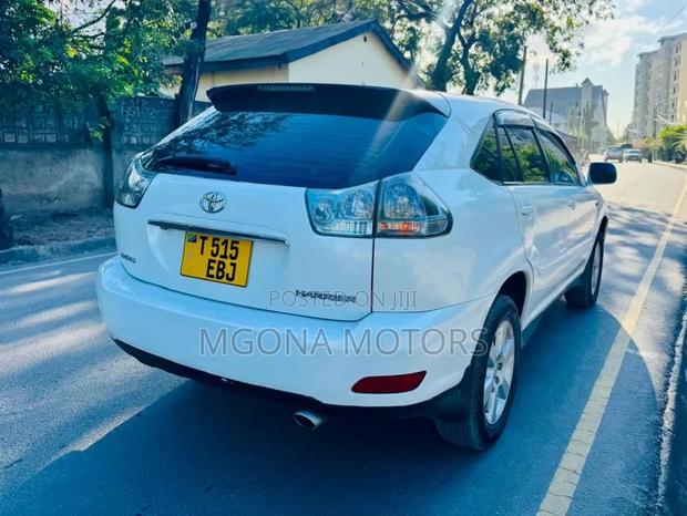 Toyota Harrier 3.5 V6 2006 White