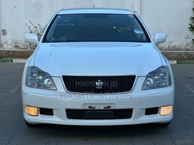 Toyota Crown 2006 Pearl