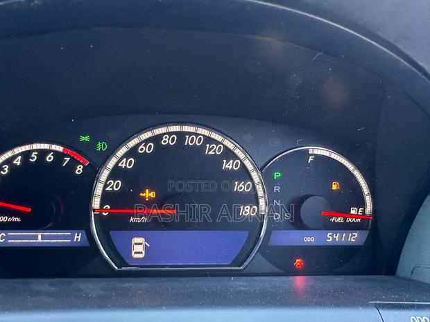Toyota Crown 2006 Pearl
