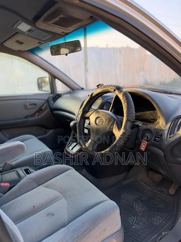 Toyota Harrier 2.2 16V 2001 Silver