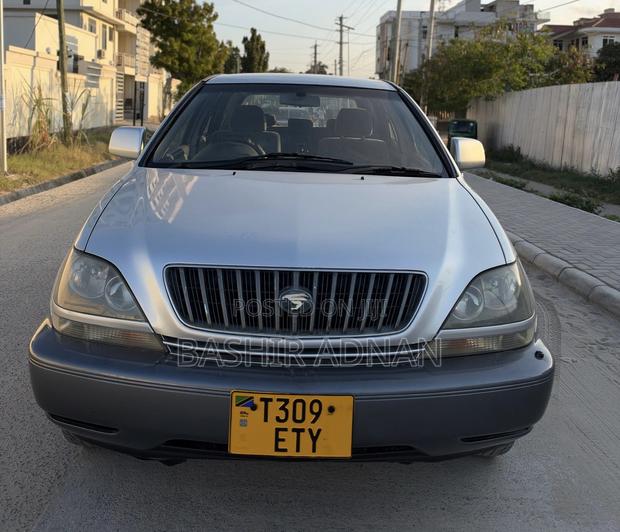 Toyota Harrier 2.2 16V 2001 Silver