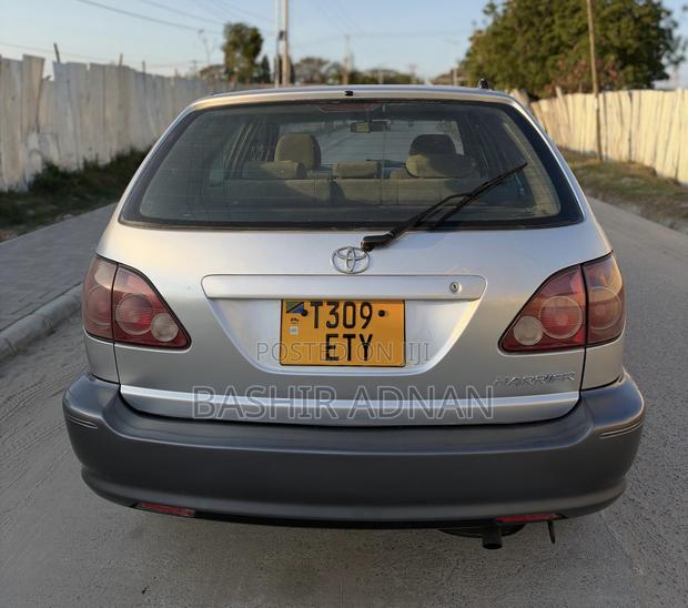 Toyota Harrier 2.2 16V 2001 Silver