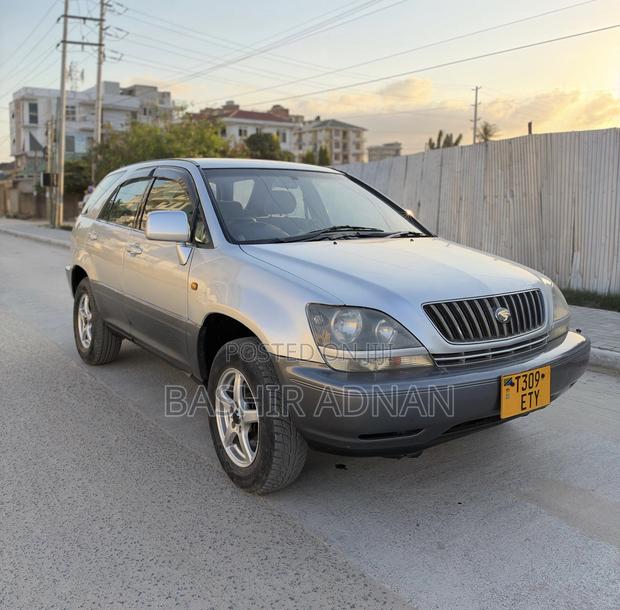 Toyota Harrier 2.2 16V 2001 Silver