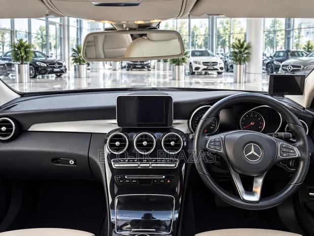 Mercedes-Benz C180 2016 White