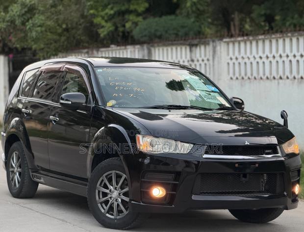 Mitsubishi Outlander 2010 Black