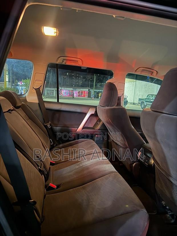 Toyota Land Cruiser Prado 2.7 2020 Matt Black