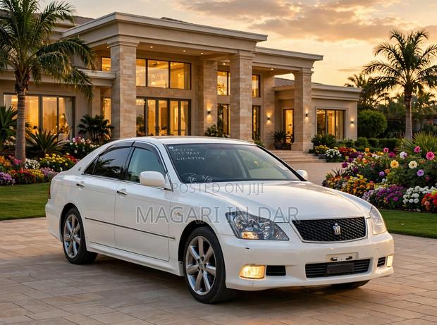 Toyota Crown 2006 White