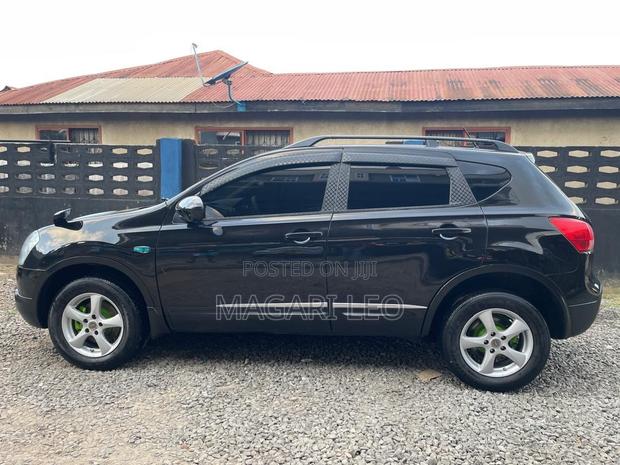 Nissan Dualis 2008 Black
