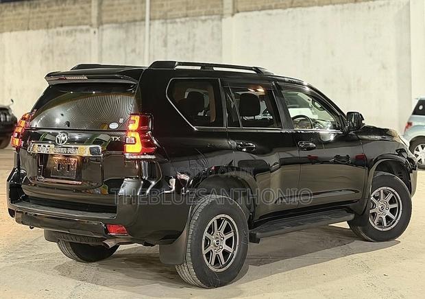 Toyota Land Cruiser Prado 2020 Black