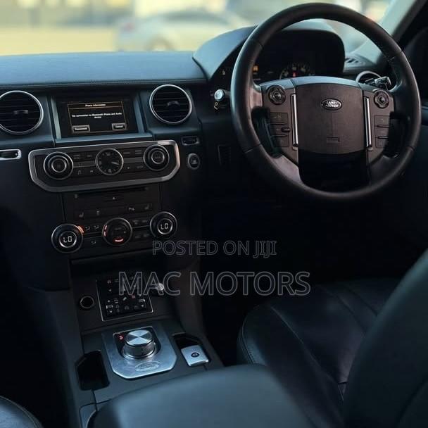 Land Rover Discovery 2015 Green