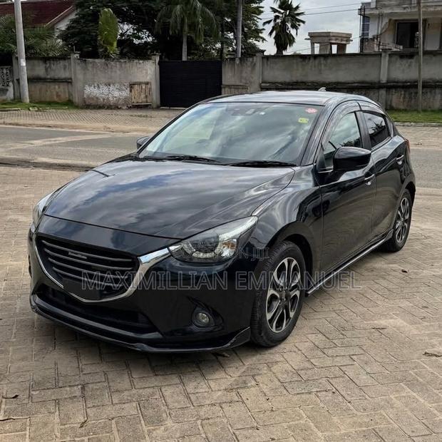 Mazda Demio 2015 Black