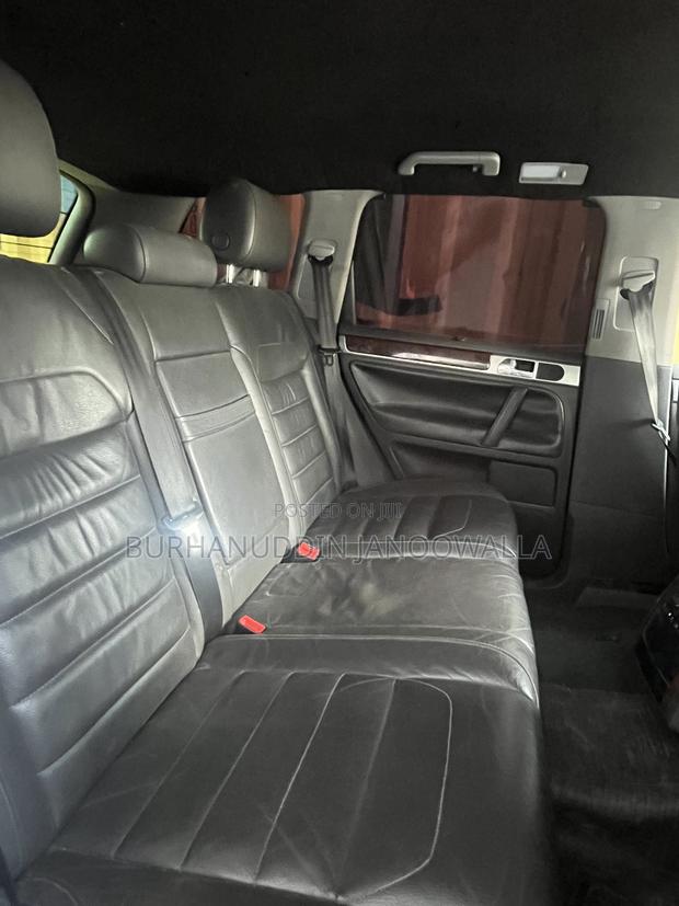 Volkswagen Touareg 2005 Silver