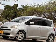 Toyota Ractis 2007 Silver for sale