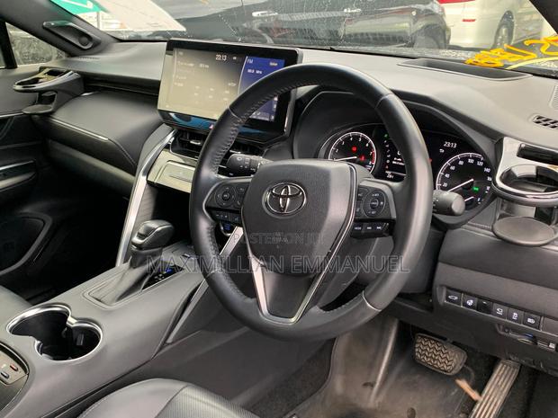 Toyota Harrier 2021 Black