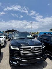 Toyota Land Cruiser LC300 2023 Black for sale