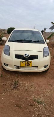 Toyota Vitz 2006 Silver for sale